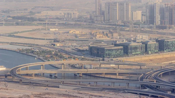 Tráfego Movimentado Cruzamento Viaduto Perto Cronologia Aérea Centro Dubai Muitos — Fotografia de Stock