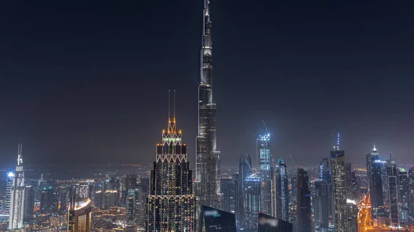 Légi Felvétel Legmagasabb Tornyokról Dubai Belvárosában Csillagos Éjszakai Időkorlát Mellett — Stock Fotó