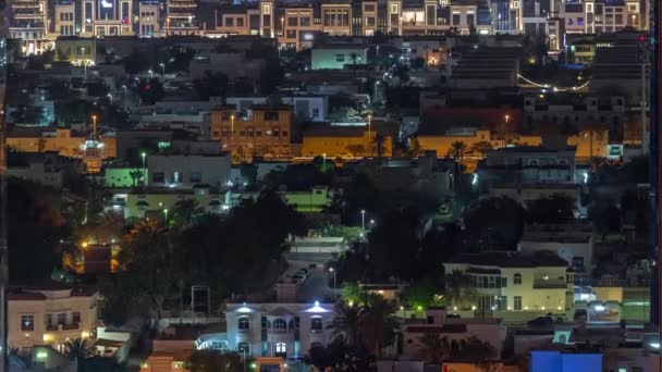 迪拜市夜幕中公寓房屋和别墅的鸟瞰图 — 图库视频影像