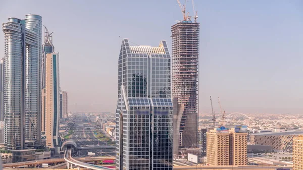 Dubai Skyline Vista Panorámica Ciudad Con Metro Coches Que Mueven —  Fotos de Stock