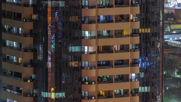 Vista Aérea Nocturna Fachada Ventana Del Edificio Apartamentos Cristal Con —  Fotos de Stock