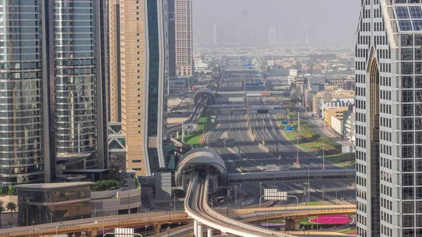 Течение Дня Роскошном Городе Дубай Бушует Оживленная Дорога Шейха Зайеда — стоковое фото