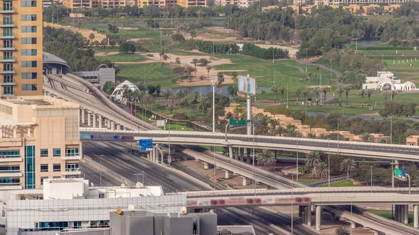 Дубайський Розкішний Житловий Район Гольф Клубом Timelapse Повітряний Вид Вежі — стокове фото
