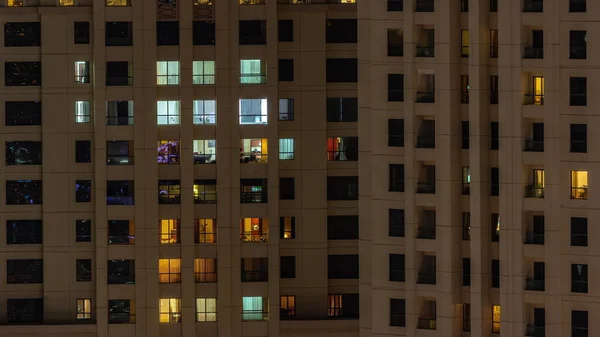 Vista Nocturna Del Apartamento Exterior Del Edificio Recidencial Timelapse Con —  Fotos de Stock