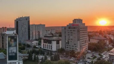 Kharkiv şehir panoraması, sabahtan akşama kadar. Ukrayna.