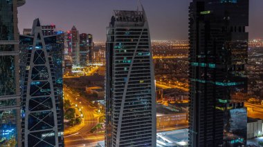 JLT hava sahasındaki uzun konut binaları, Dubai çok amaçlı emtia merkezinin bir parçası..