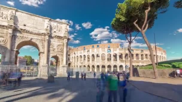Het Colosseum of Colosseum timelapse hyperlapse, ook bekend als het Flavian Amphitheatre in Rome, Italië — Stockvideo