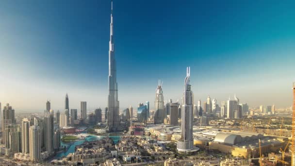 Dubaï Centre-ville en soirée vue intemporelle depuis le sommet à Dubaï, Émirats arabes unis — Video