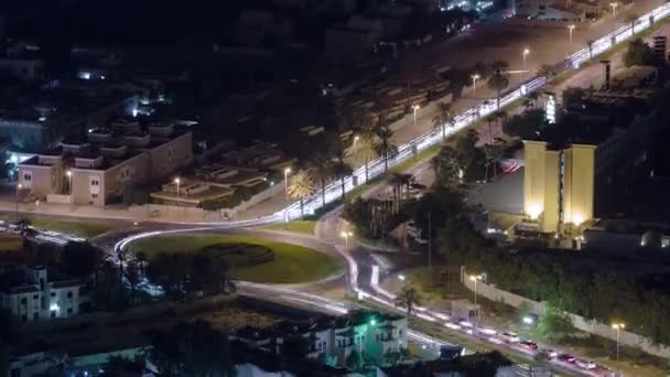 Paysage urbain d'Ajman depuis le toit nuit ciel timelapse — Video