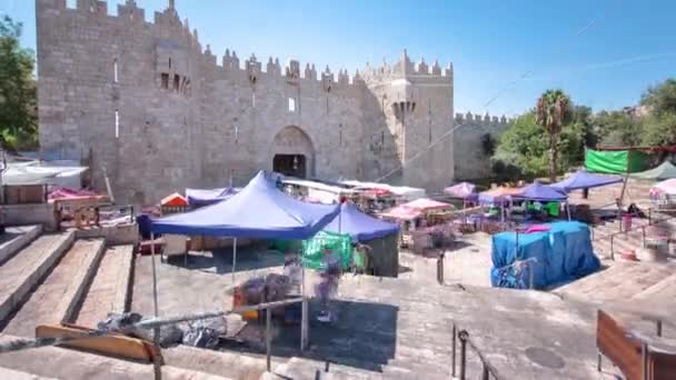 Damaskus Gate eller Shechem Gate timelapse hyperlapse, en av portarna till den gamla staden Jerusalem, Israel — Stockvideo