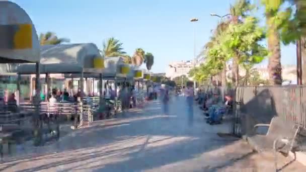Menschen auf dem Busbahnhof in der Nähe des Damascus-Tores in der Altstadt Zeitraffer-Hyperlapse. — Stockvideo