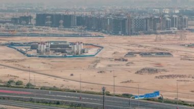 Birçok vinç, yeni ilçe zaman diliminin modern soyutlama sahasında çalışıyor