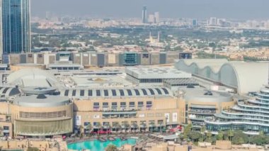 Dubai, Birleşik Arap Emirlikleri 'nde kafein ve restoran saatleriyle alışveriş merkezi dışı.