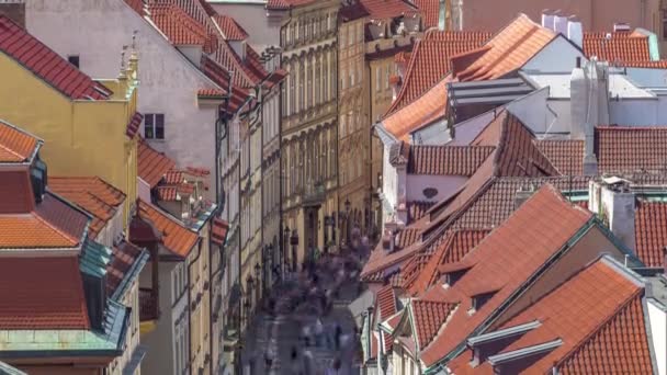 Vista desde la altura de Powder Tower en Praga timelapse. Monumento histórico y cultural — Vídeo de stock