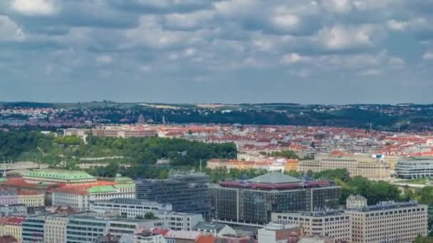 Prága panorámát a Vitkov-emlékmű tetejéből — Stock videók