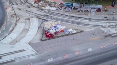 Tramvay rayları onarımı ve bakım hava zaman ayarlı yol inşaatı.