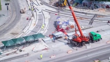 Tramvay rayları onarımı ve bakım hava zaman ayarlı yol inşaatı.