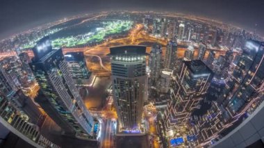 Dubai Marina Panoraması, JLT gökdelenleri ve golf sahası zaman çizelgesi, Dubai, Birleşik Arap Emirlikleri.