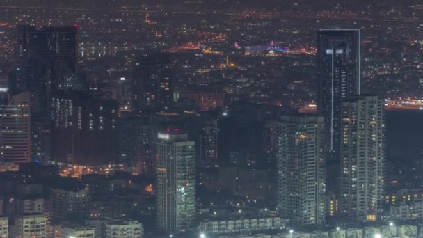 Dubaï Vue aérienne montrant les verts et les hauteurs al barsha quartier zone nuit timelapse — Video