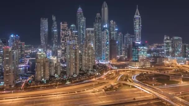 Dubai Marina incrocio autostrada spaghetti incrocio notturno timelapse — Video Stock