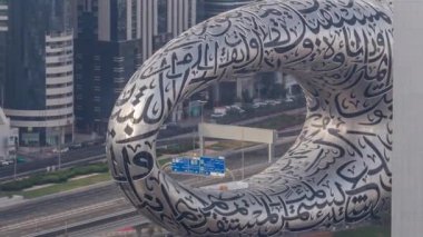 Dubai Dış Tasarım Müzesi Hava Zaman Çizelgesi.