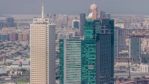 ドバイの世界貿易センターと高層ビルの空中ビュータイムラプス. — ストック動画