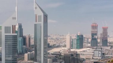 Emirates Kuleleri ve Şeyh Zayed 'in hava zaman çizelgesi manzarası