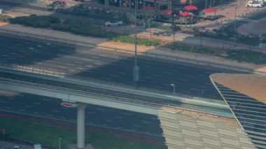 Meşgul Şeyh Zayed, Dubai şehrinde hava trafiği zamanı, Birleşik Arap Emirlikleri.