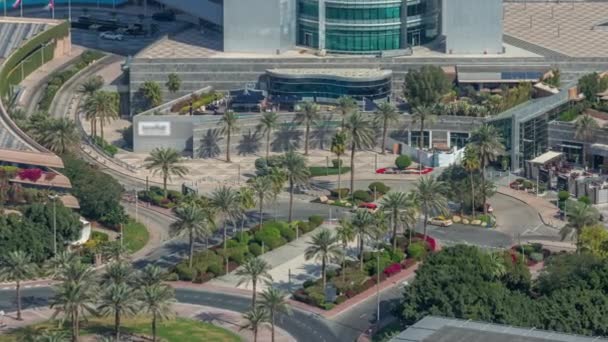 迪拜金融区从上往下环路环路的空中景观. — 图库视频影像
