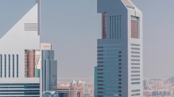 La vista de Emirates Towers y el timelapse aéreo del distrito de Deira — Vídeo de stock