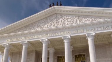 Eyalet Operası ve Bale Tiyatrosu Astana Operası zaman atlaması. Nur-Sultan şehri, Kazakistan