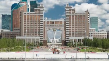 Astana 'daki Kazakistan' ın başkentinde yukarıdan yeni iş bölgesi zaman çizelgesi.