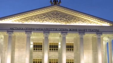 Devlet opera ve bale Tiyatrosu timelapse hyperlapse. Astana, Kazakistan