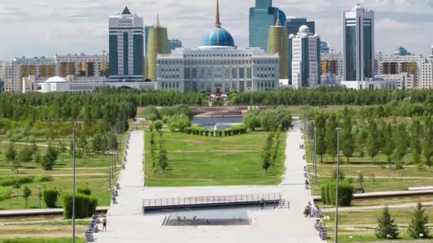 Astana şehir timelapse ve park başkanları rezidans Akorda Panoraması — Stok video