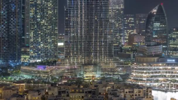 Dubaj Downtown noc timelapse s nejvyšší mrakodrap a další věže — Stock video