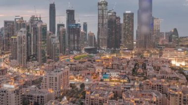 Dubai Şehir Merkezi 'nden geceye geçiş zamanı en yüksek gökdelen ve diğer kulelerle