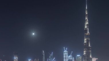 Dubai Şehir Merkezi, tüm gece boyunca en yüksek gökdelen ve diğer kuleleri olan zaman dilimi.