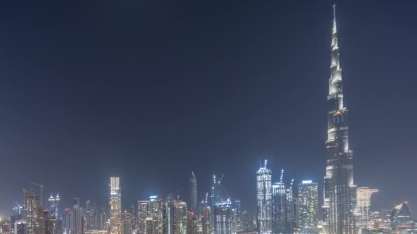 Dubai Downtown hele natten timelapse med højeste skyskraber og andre tårne – Stock-video