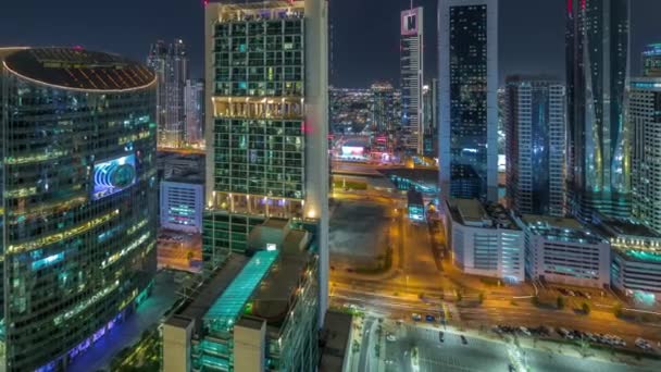 Dubai centro finanziario internazionale grattacieli aereo notte timelapse. — Video Stock