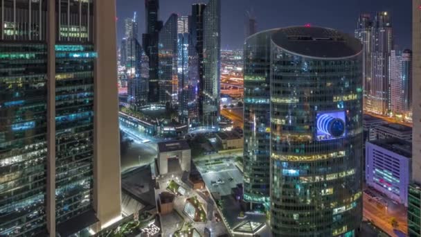 Dubai Uluslararası Finans Merkezi gökdelenleri Bütün gece hava durumu. — Stok video