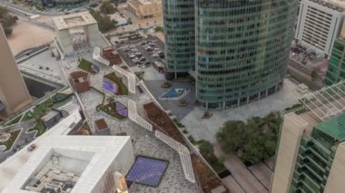 Dubai Uluslararası Finans Merkezi Gökdelenleri Hava Gününden Geceye.