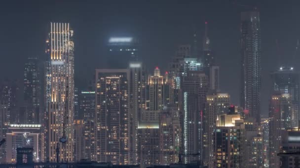 Dubai 'nin panoramik silueti. İş sahası ve şehir merkezi gece zaman çizelgesi.. — Stok video