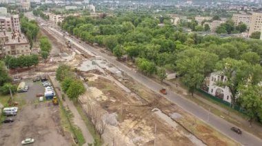 Zemin hareketli ve damperli kamyon timelapse yükleme Endüstriyel Kamyon yükleyici Ekskavatör