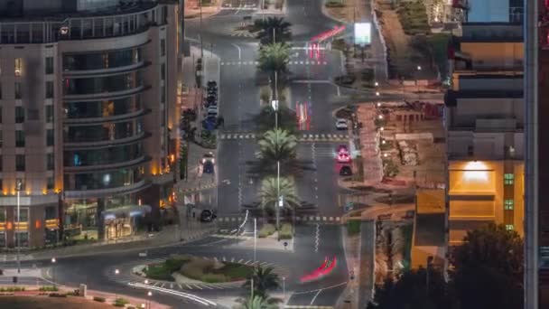 Αεροφωτογραφία της διασταύρωσης δρόμου σε μεγάλη πόλη νύχτα timelapse στην πόλη Media — Αρχείο Βίντεο
