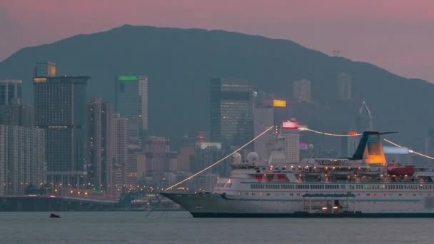 Hong Kong cidade dia a noite, vista da baía de Kowloon, centro da cidade timelapse — Vídeo de Stock