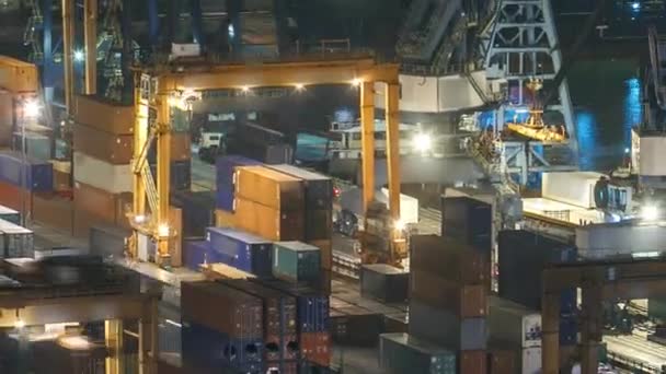 Hong Kong Container Terminal in de haven 's nachts timelapse — Stockvideo