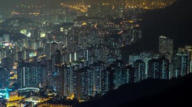 Fei ngo shan Kowloon Tepesi gece zaman çizelgesi Hong Kong şehir manzarası gökyüzü.