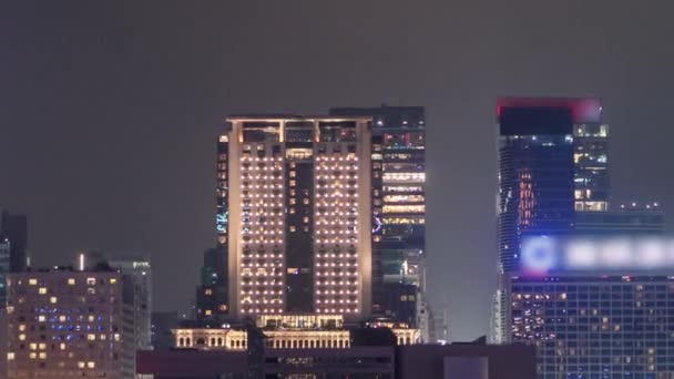 Hong kong Kulturzentrum mit farbenfroher Lichtprojektion an der Wand Zeitraffer-Hyperlapse. — Stockvideo