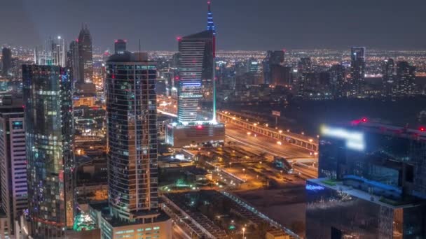 Αεροφωτογραφία της πόλης των μέσων ενημέρωσης και al barsha περιοχή υψομέτρου όλη τη νύχτα timelapse από το Ντουμπάι μαρίνα. — Αρχείο Βίντεο