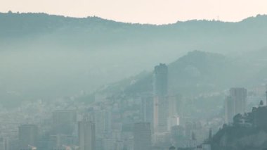 Monte Carlo, Monako Cityscape timelapse yaz gün batımı sırasında.